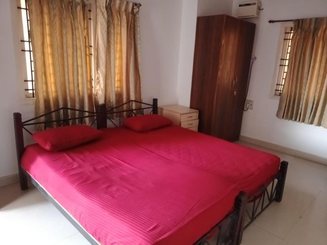 Happy Beach House Chennai Bagian luar foto