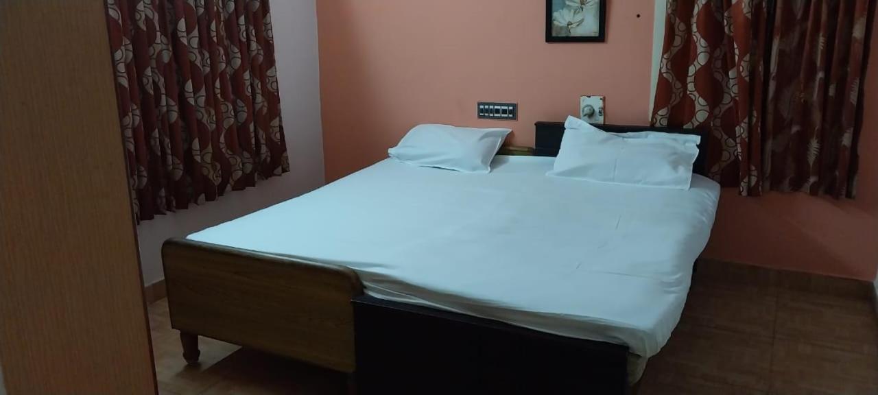 Happy Beach House Chennai Bagian luar foto